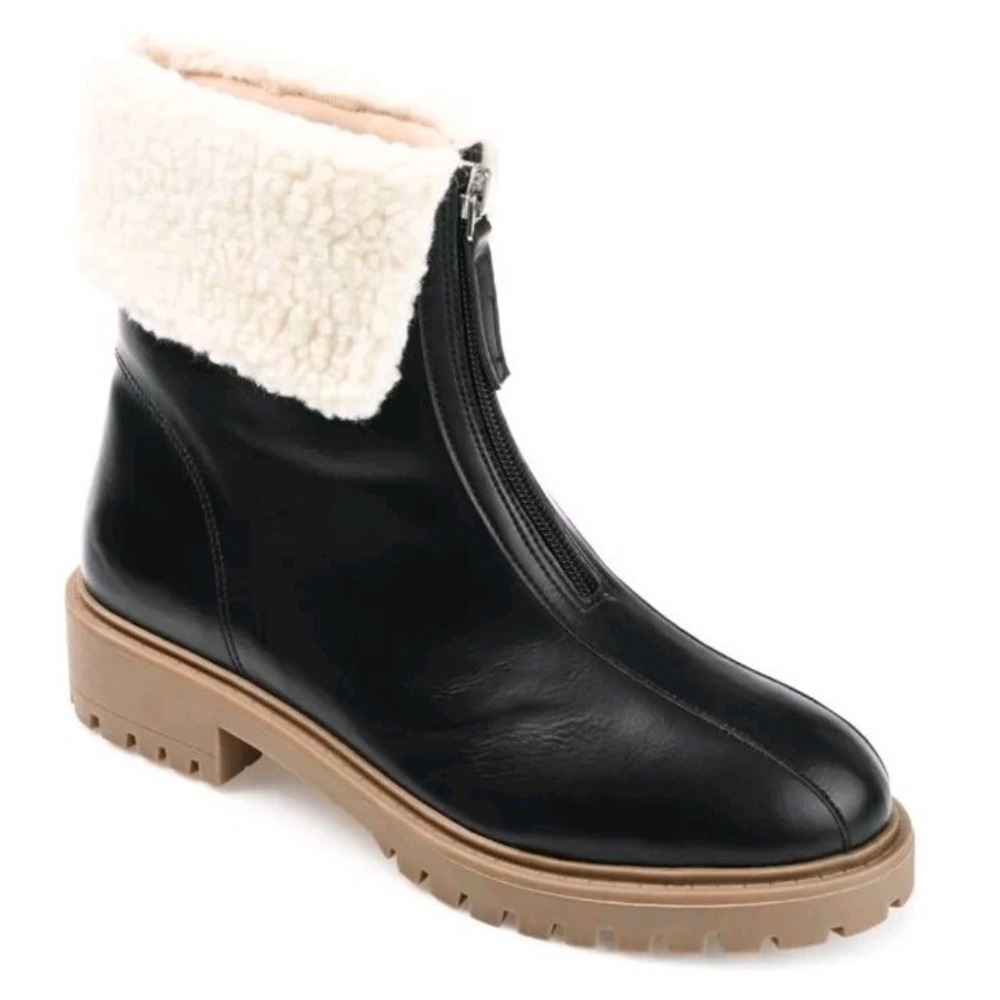 Journee Collection  Frynn Almond Toe Block Heel Ankle Booties In Black Size 7